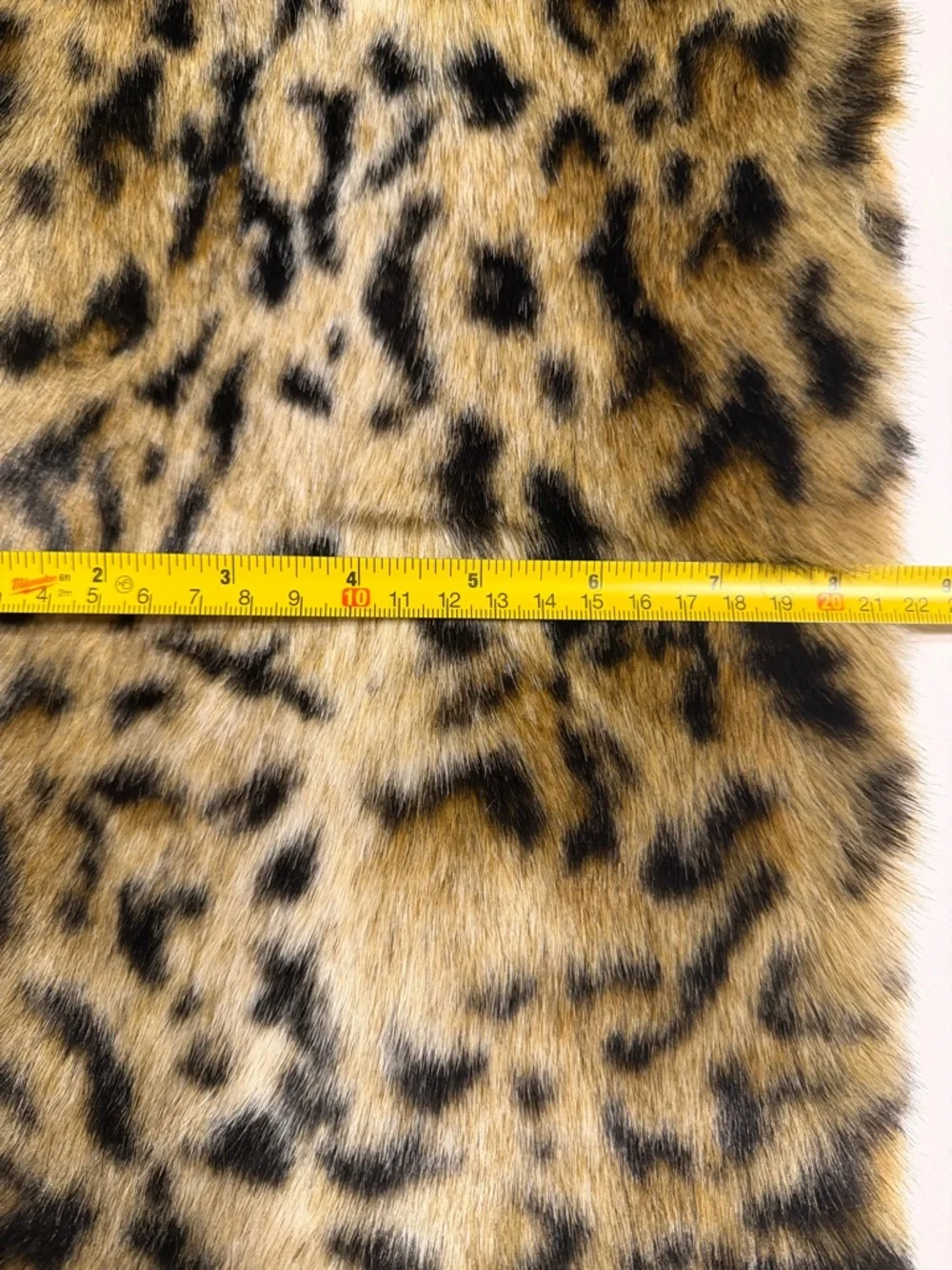 Silk & Sable. Faux Fur Leopard Print Leg Warmers - Black & Tan